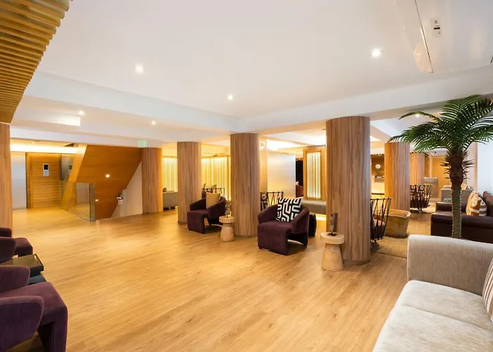Arck Hotel 4*